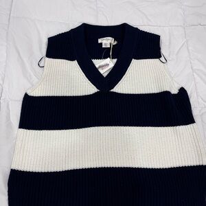 Woman’s Sweater Vest